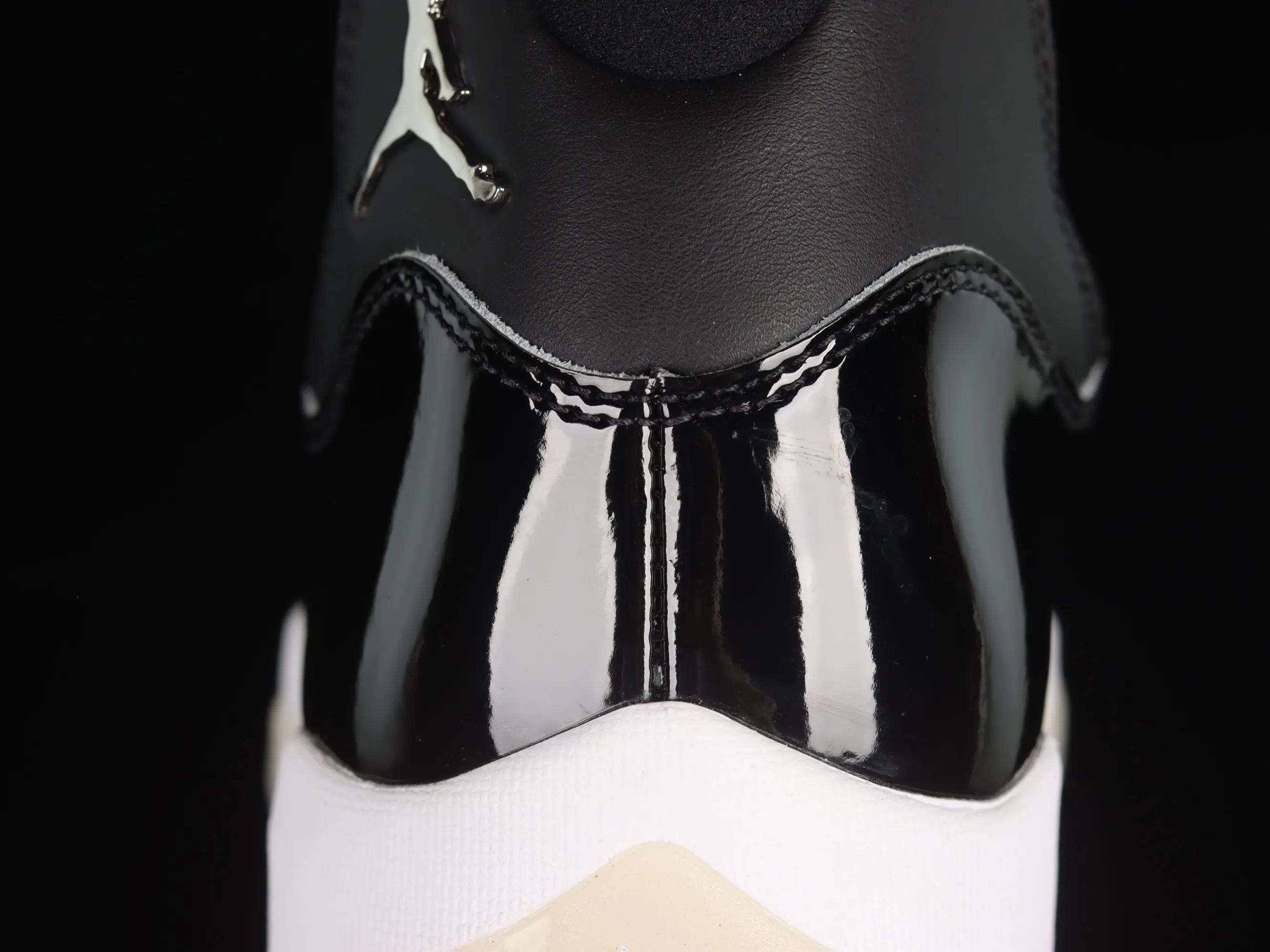 All categories Air Jordan Jordan series basketball shoes Air Jordan 11 LJR version Air Jordan 11 "25th Anniversary" AJ11 Joe 11 Devil II Genuine standard real carbon CT8012-011